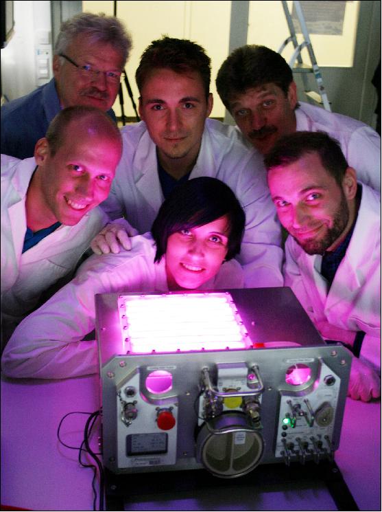 Figure 17: The Photobioreactor science team from the Institute of Space Research. Top, left to right: Prof. Reinhold Ewald, Johannes Martin, Prof. Stefanos Fasoulas. Bottom, left to right: Jochen Keppler, Dr. Gisela Detrell, Harald Helisch (image credit: Institute of Space Systems – University of Stuttgart, Germany)
