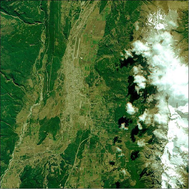 Figure 26: First RapidEye public image of El Bolsón in Argentina (released on Oct. 22, 2008), image credit: BlackBridge