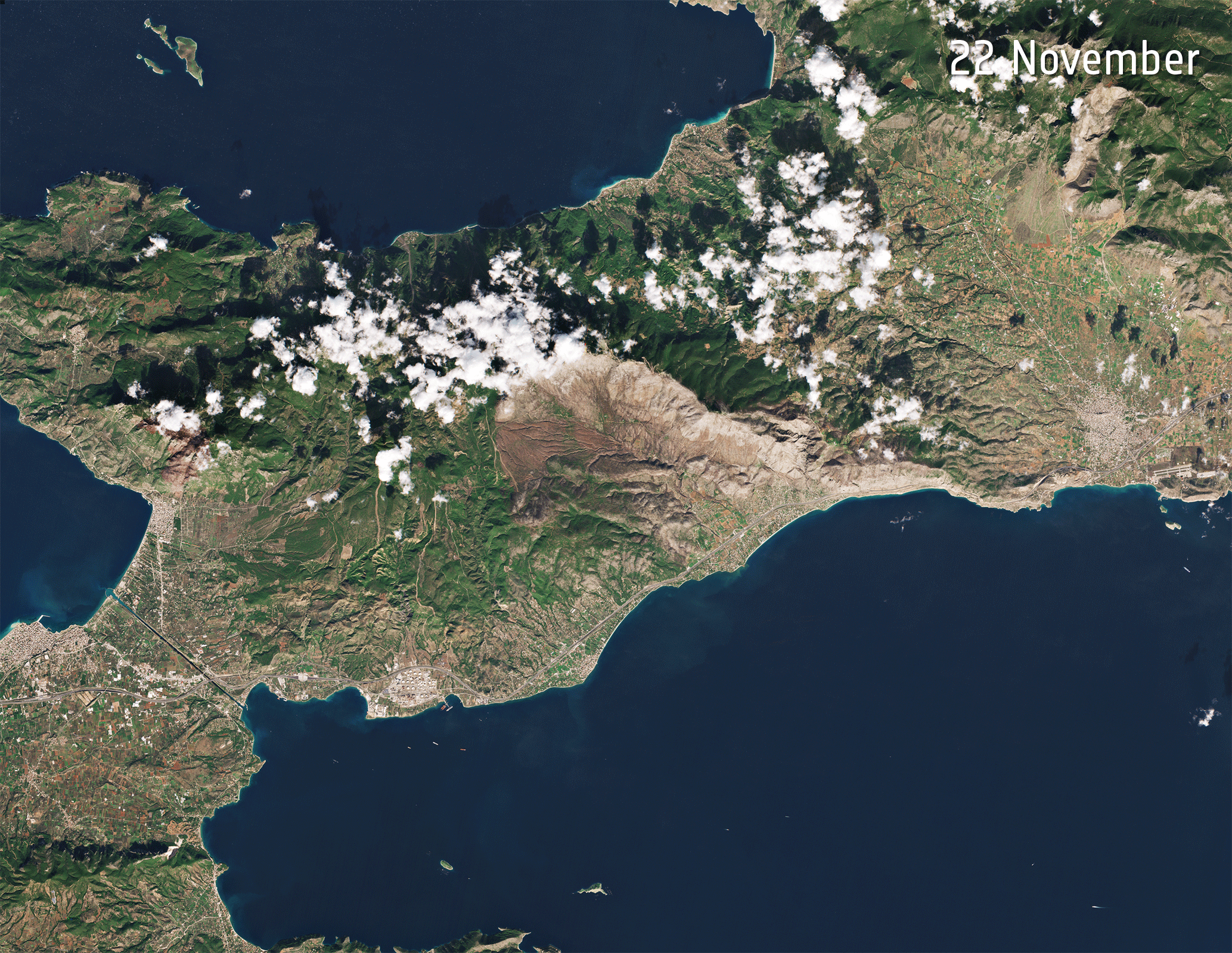 Figure 4: Using images from the Copernicus Sentinel-2 mission, the animation shows the before-and-after of the recent floods from the 24 November. Sediment and mud, caused by the heavy rains, can be seen gushing into the Megara Gulf – stretching 14 km from the coast. Debris, most likely vegetation and rubbish, is visible in brown floating in the waters (image credit: ESA, the image contains modified Copernicus Sentinel data (2019), processed by ESA, CC BY-SA 3.0 IGO)