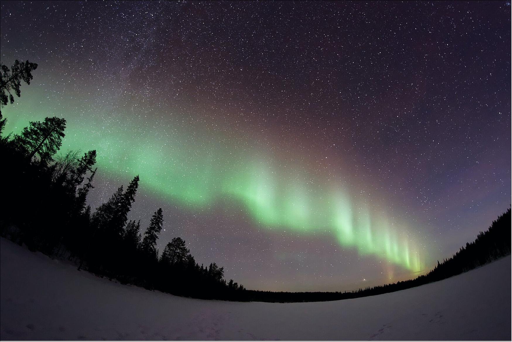 Figure 9: Photo of auroral beads captured from Earth (image credit: Vincent Guth)