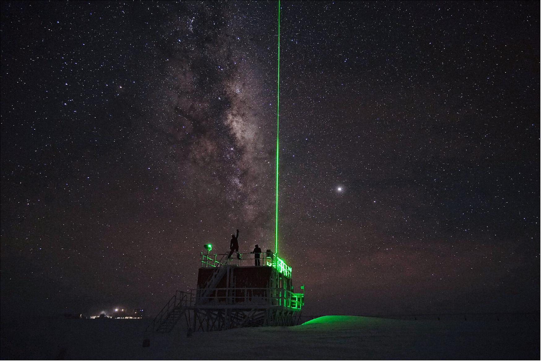 Figure 14: The station operates two LIDAR instruments. The one imaged is the smaller of the two, located 500 m south of the station. A laser beam is emitted daily for one minute every five minutes during the winter period (image credit: ESA/IPEV/PNRA–S. Thoolen)