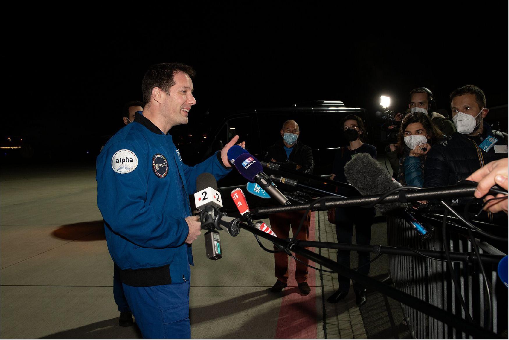 Figure 8: Thomas Pesquet is being interviewed by the press after arriving in Cologne, Germany (image credit: ESA, P. Sebirot)