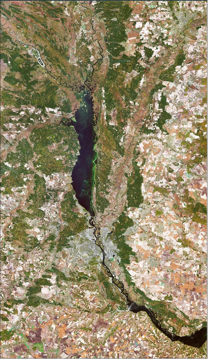 Figure 1: Originally just on the west bank, today the city of Kyiv spreads across both sides of the Dnieper River, which flows southwards through the city. The Dnieper is the fourth-longest river in Europe, after the Volga, Danube and Ural rivers. It rises on the southern slopes of the Valdai Hills of Russia and flows in a southerly direction through western Russia, Belarus and Ukraine to the Black Sea. This image is also featured on the Earth from Space video program (image credit: ESA, the image contains modified Copernicus Sentinel data (2019), processed by ESA)