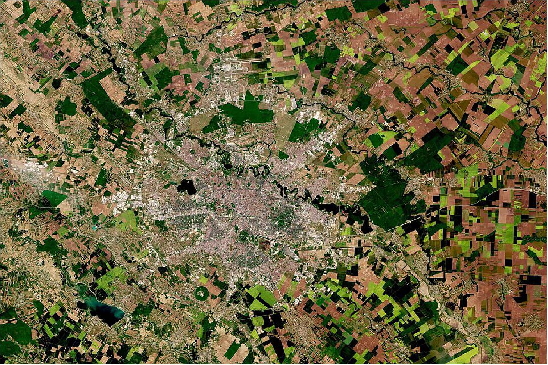 Figure 58: Bucharest lies on the southeast corner of the Romanian Plain, on the banks of the Dâmbovita River, a small tributary of the Danube. The city covers an area of around 225 km2, in an area once covered by the Vlăsiei forest, which, after it was cleared, gave way to a fertile flatland. This image is also featured on the Earth from Space video program (image credit: ESA, the image contains modified Copernicus Sentinel data (2020), processed by ESA, CC BY-SA 3.0 IGO)