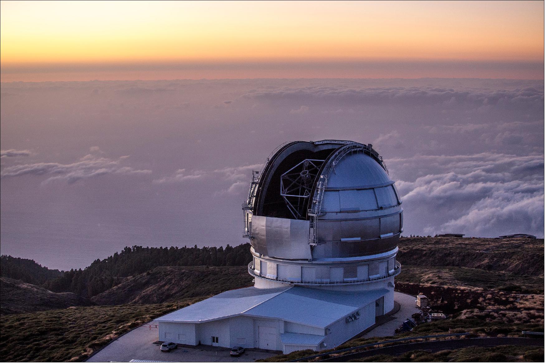 Figure 22: Photo of the GTC (Gran Telescopio Canarias), Photo credit: Daniel López/IAC