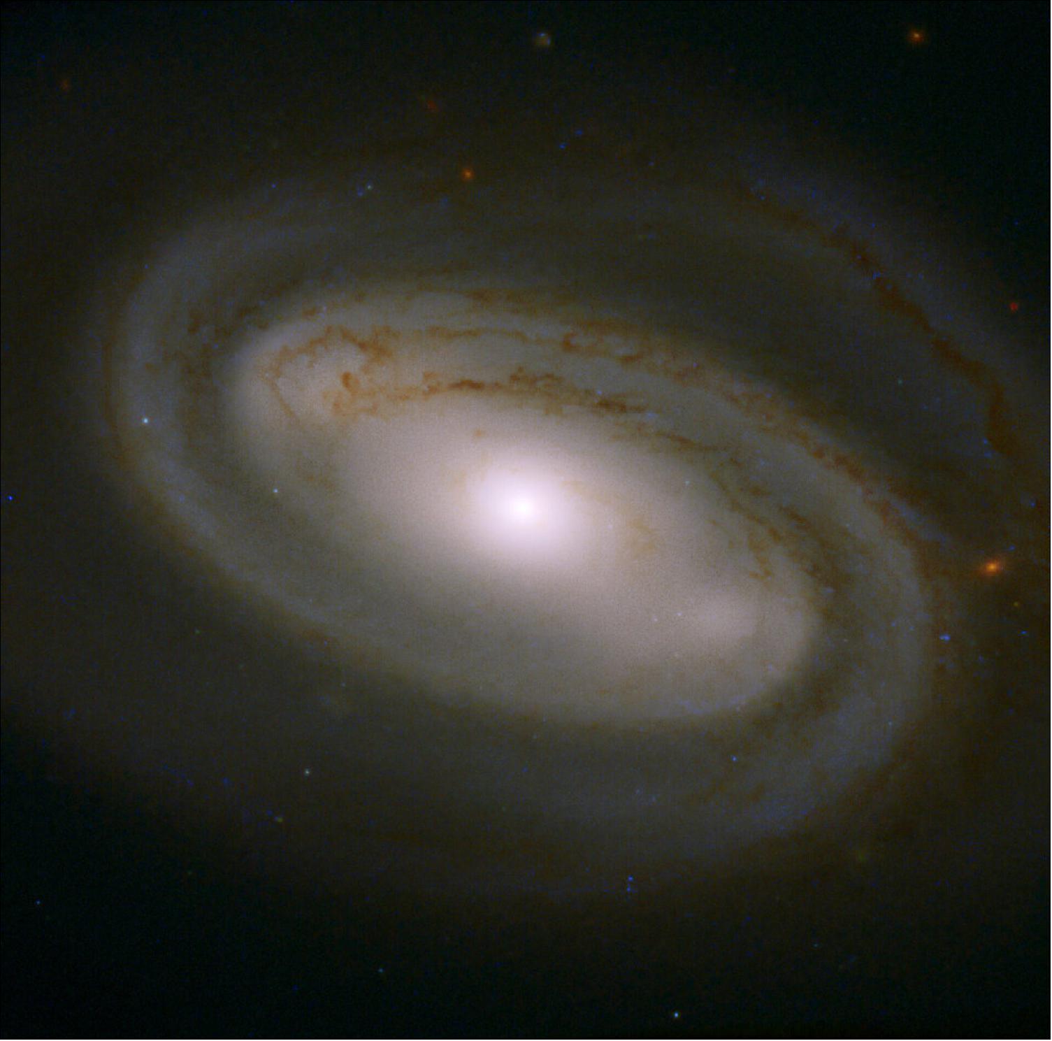 Figure 57: Hubble's orbit high above the Earth's distorting atmosphere allows astronomers to make the very high resolution observations that are essential to opening new windows on planets, stars and galaxies — such as this beautiful view of NGC 3895. The telescope is positioned approximately 570 km above the ground, where it whirls around Earth at 28,000 km/hr and takes 96 minutes to complete one orbit (image credit: ESA/Hubble, NASA, and R. Barrows; CC BY 4.0)