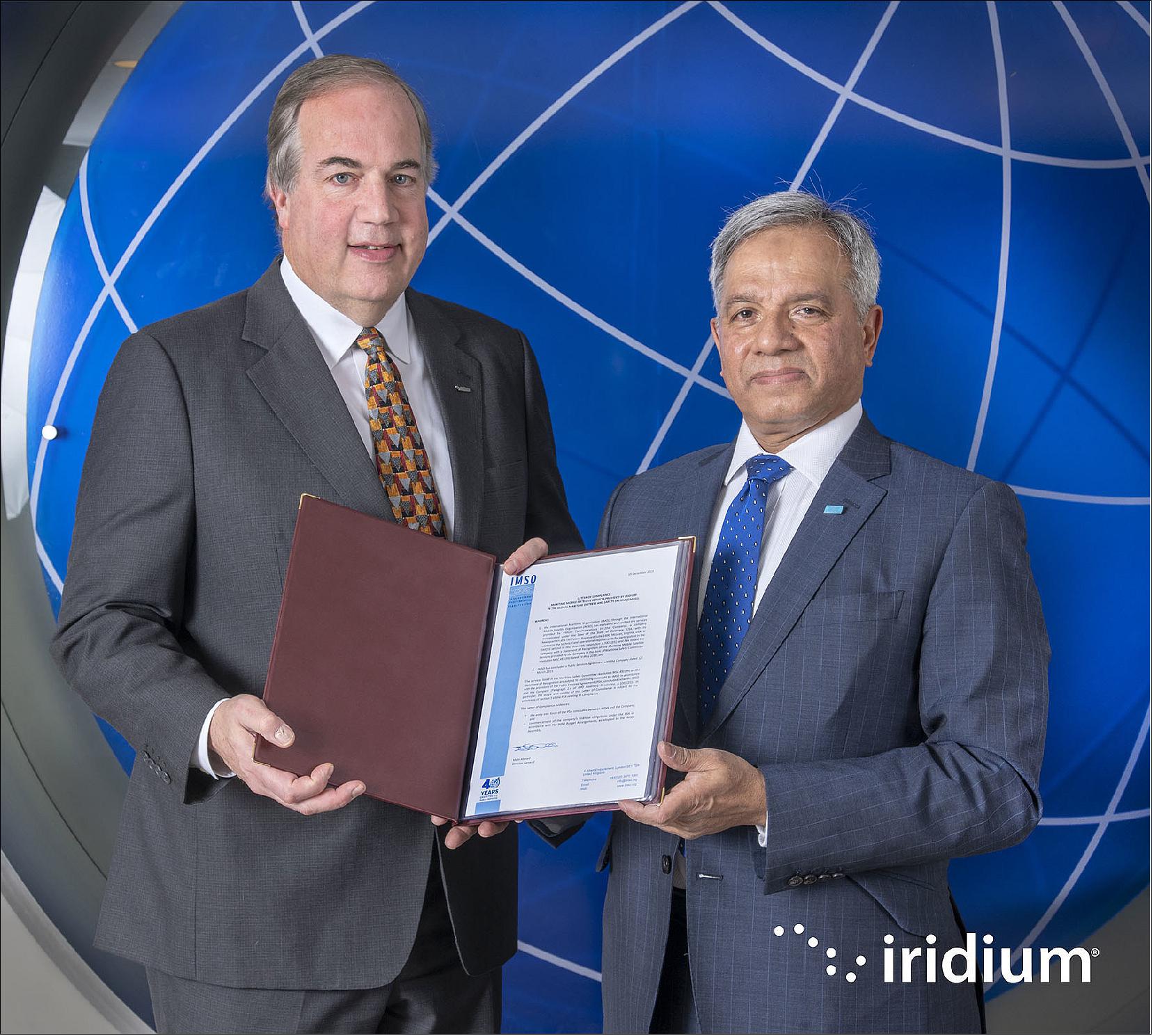 Figure 10: Iridium CEO Matt Desch receives the Letter of Compliance for Iridium to provide GMDSS services from Captain Moin Ahmed, Director General of the International Mobile Satellite Organization (image credit: Iridium)