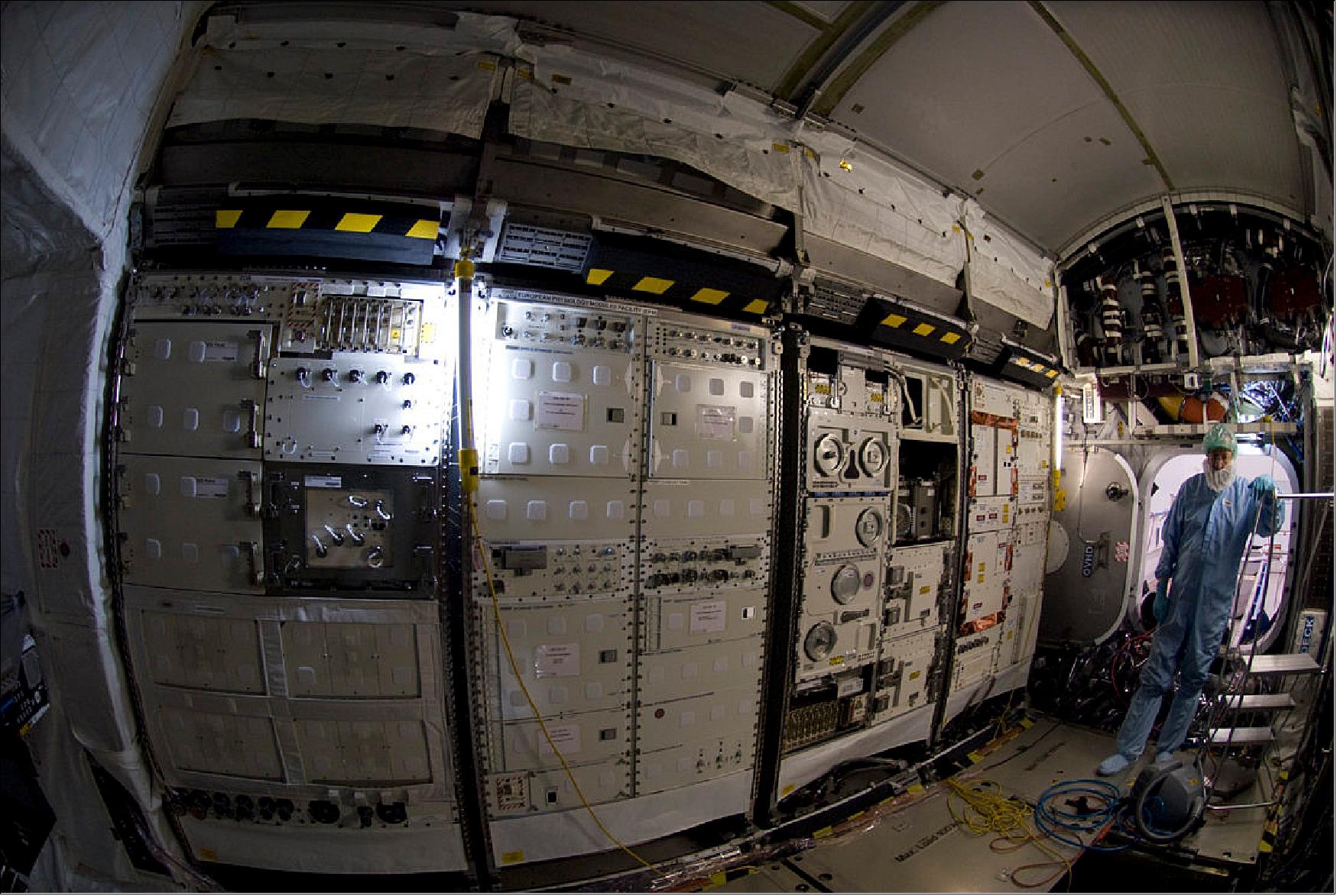Figure 24: The interior of the Columbus module during prelaunch tests (image credit: ESA, S. Corvaja)