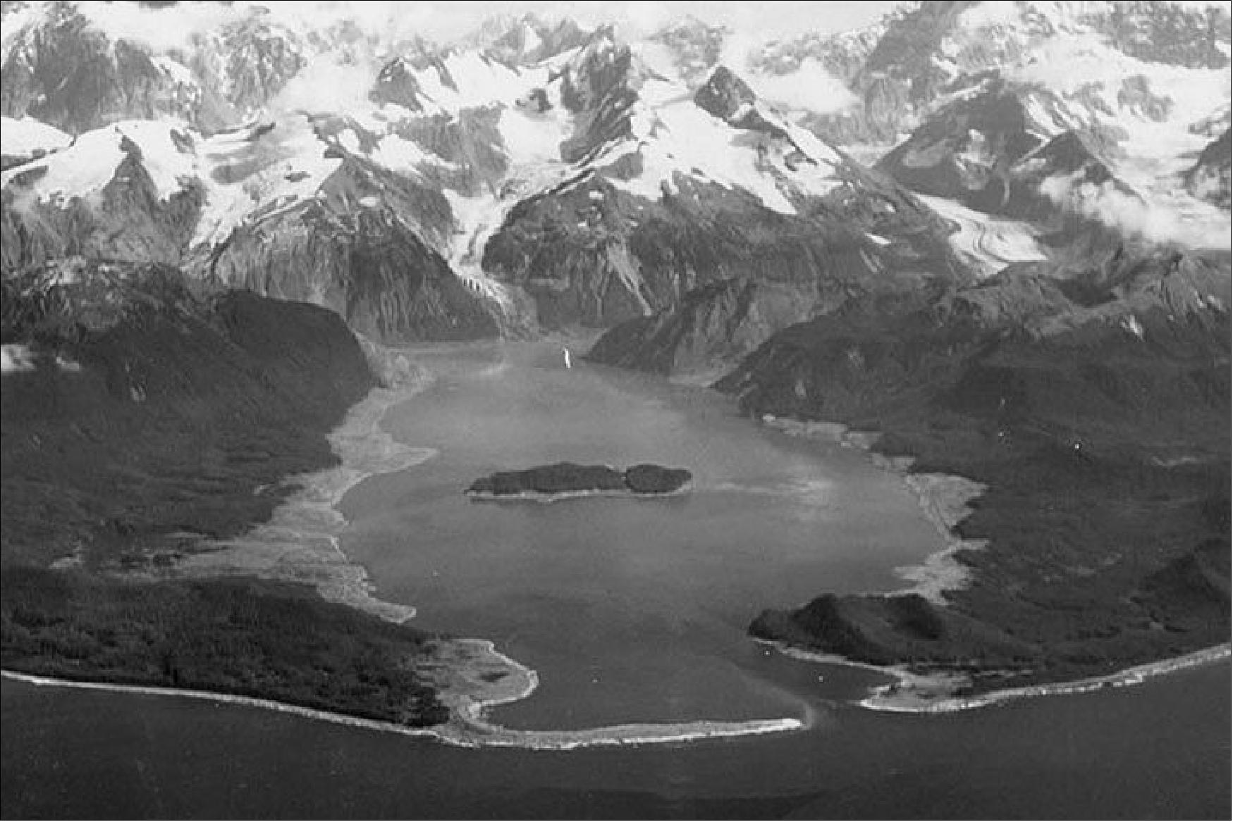 Figure 16: Aerial photo of Lituya Bay of 1958 after a 7.8 earthquake throttled the nearby Fairweather Fault (image credit: NASA Earth Observatory)