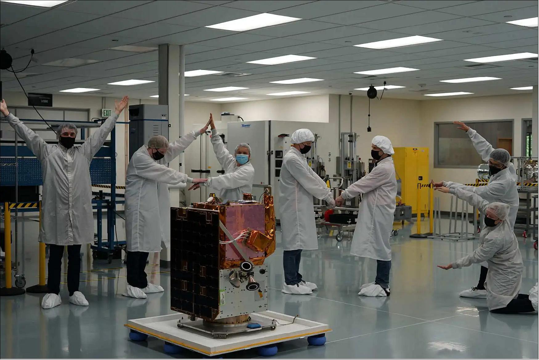 Figure 4: A team of company engineers pose for an image of the YAM-3 spacecraft (image credit: LeoStella)