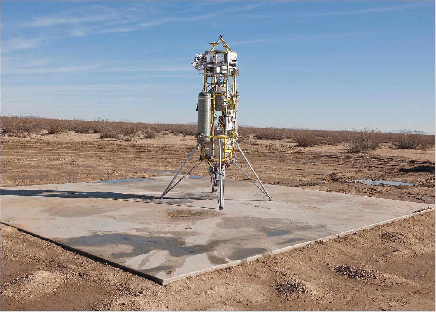 Figure 51: Masten's Xombie VTVL system sits on a launchpad in Mojave, California in December 2014, prepared for a flight test that would help prove lander vision system capabilities for the Mars 2020 Perseverance rover mission (image credit: Masten Space Systems)