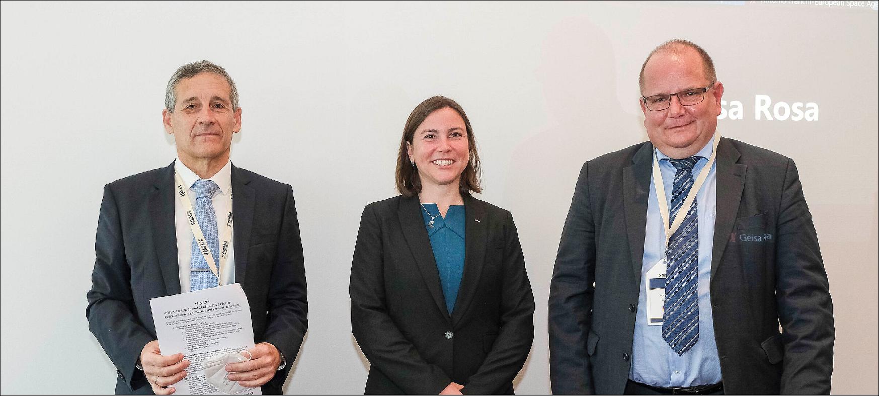Figure 8: Signatories of the partnership between ESA, Eureka and Celtic-Next. From left: Eureka Chairman Miguel Bello Mora, Elodie Viau – Director of Telecommunications and Integrated Applications and Head of ECSAT at the European Space Agency (ESA), and CELTIC Office Director Xavier Priem (image credit: ESA)