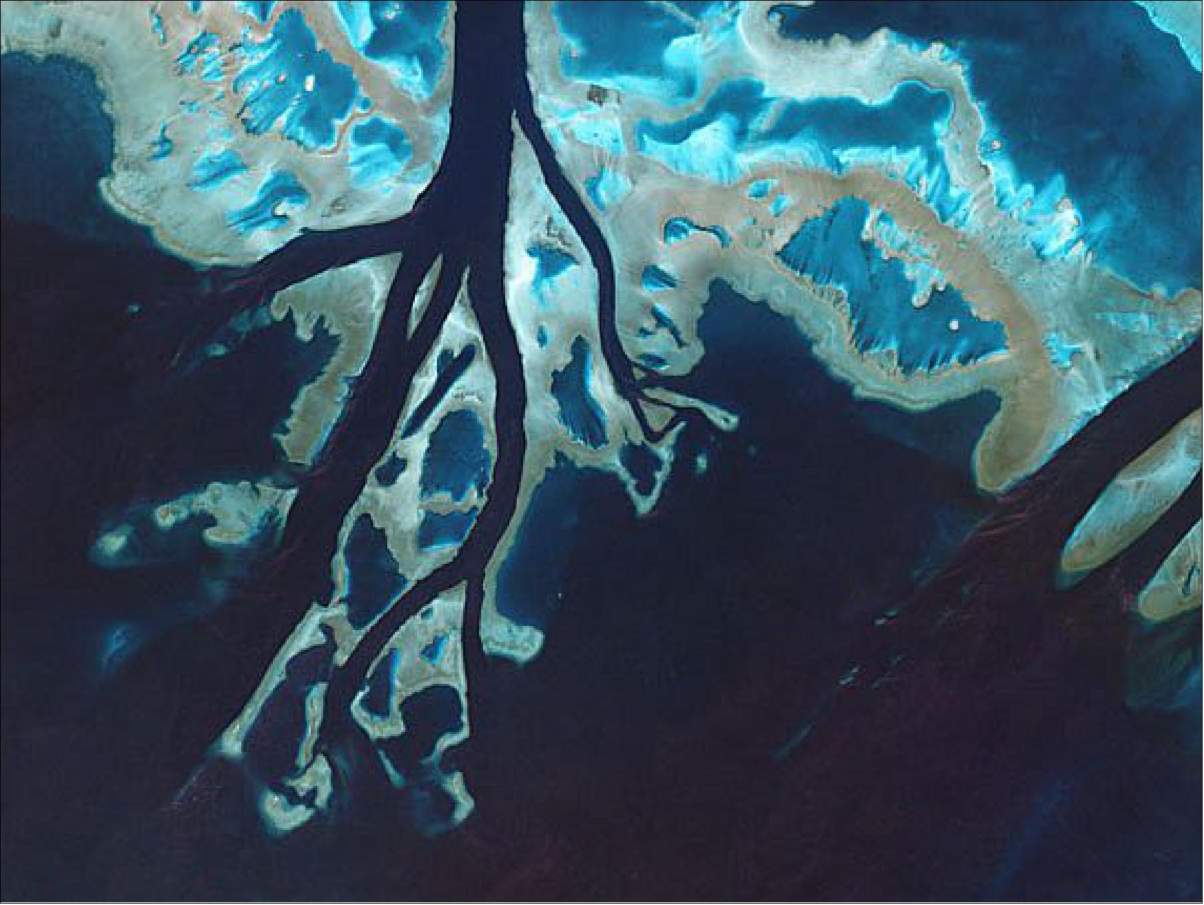 Figure 40: This Flock 1 image, acquired on 8 July 2016, shows the Great Barrier Reef in Australia (image credit: Planet Labs)