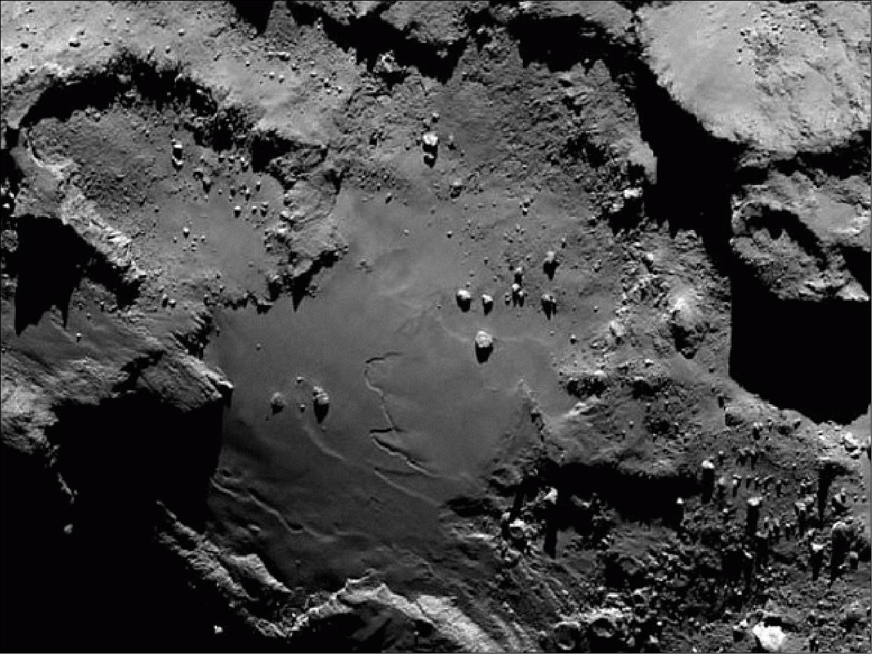 Figure 177: Close-up detail of comet 67P/Churyumov-Gerasimenko (image credit: ESA, Rosetta, MPS for OSIRIS Team MPS, UPD, LAM, IAA SSO, INTA, UPM, DASP, IDA) 261)