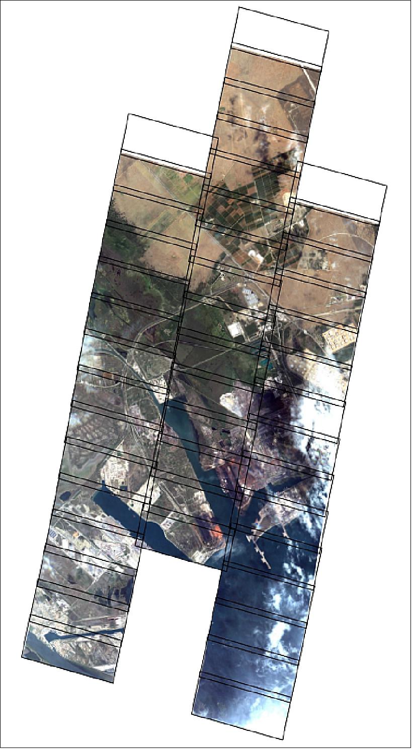 Figure 37: Fos sur Mer industrial zone as seen by SkySat-1. The bounding boxes show the individual frames after coregistration and multi-image fusion (image credit: Skybox, DLR)