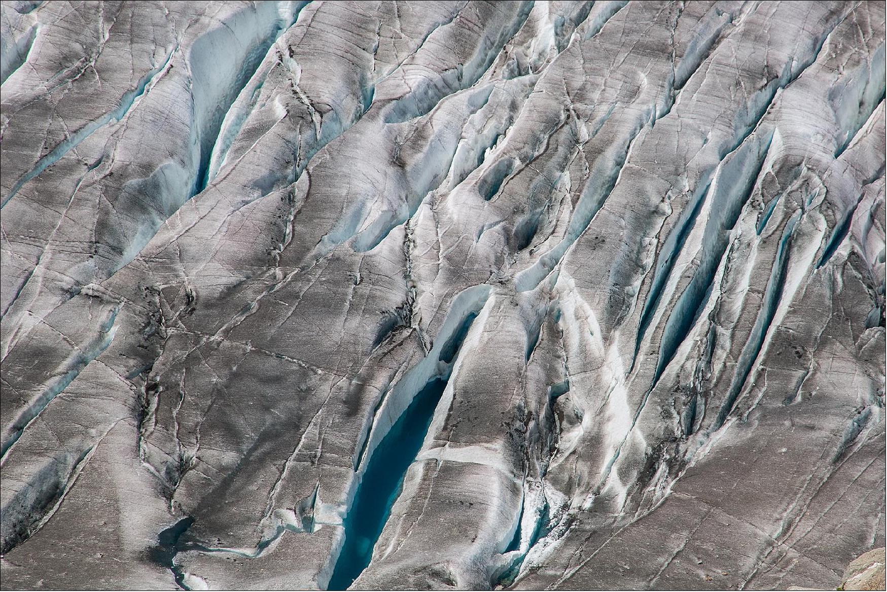 Figure 15: Crevasses on the Aletsch Glacier (image credit: Christian Sommer)