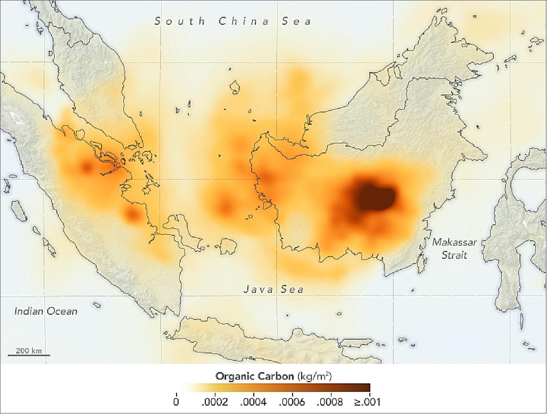 Figure 19: The map shows organic carbon data from the GEOS forward processing (GEOS-FP) model, which assimilates information from satellite, aircraft, and ground-based observing systems. To simulate organic carbon, modelers make use of satellite observations of aerosols and fires. GEOS-FP also ingests meteorological data like air temperature, moisture, and winds to project the plume’s behavior. In this case, smoke has stayed relatively close to the source of the fires because winds have generally been gentle (image credit: NASA Earth Observatory, map by Joshua Stevens, using GEOS-5 data from the Global Modeling and Assimilation Office at NASA/GSFC. Story by Adam Voiland)