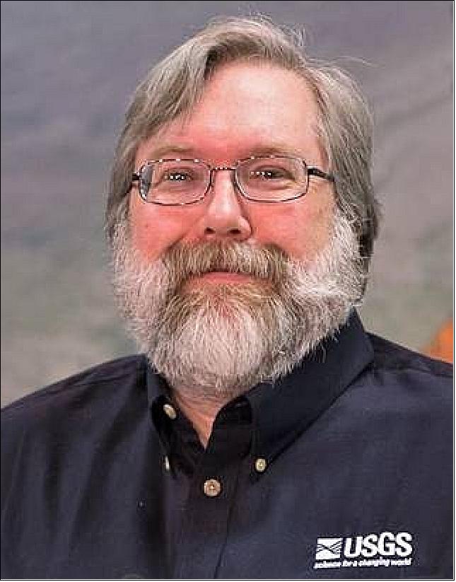 Figure 15: Thomas Loveland, senior scientist at the U.S. Geological Survey in Sioux Falls, South Dakota, received the 2019 individual Pecora Award for his contributions to the field of Earth science (image credit: U.S. Geological Survey)