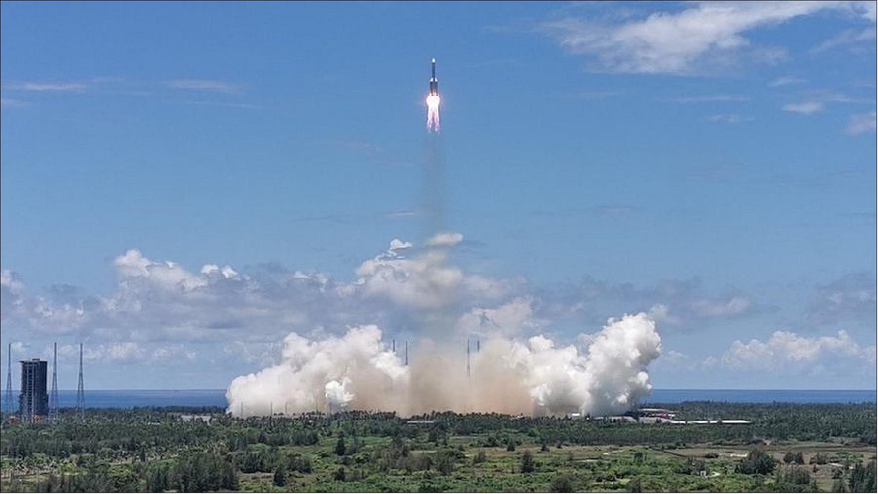 Figure 9: A Long March 5 rocket takes off from the Wenchang Space Launch Center on Hainan Island with the Tianwen-1 Mars mission (image credit: Xinhua)